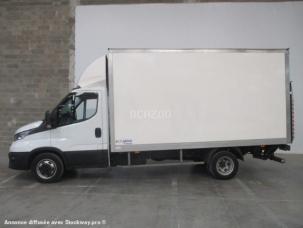 Fourgon avec parois et toit rigide Iveco Daily