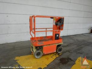 Nacelle automotrice JLG 1230ES