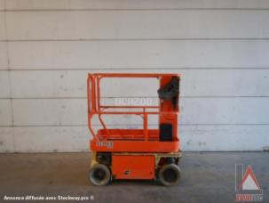 Nacelle automotrice JLG 1230ES