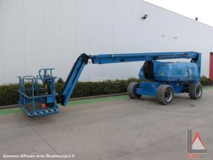 Nacelle automotrice JLG H800AJ