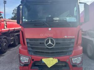 Benne basculante de chantier et de TP Mercedes Arocs
