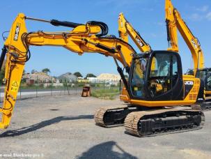 Pelle  Jcb JS145