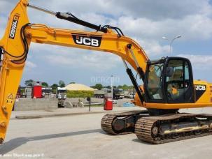 Pelle Jcb JS220