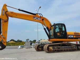 Pelle Jcb JS240