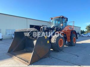 Chargeuse  Doosan DL300