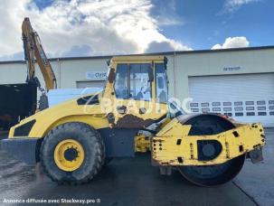 Compacteur monocylindre Bomag BW 211 D-4