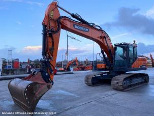 Pelle  Doosan DX 225 LC