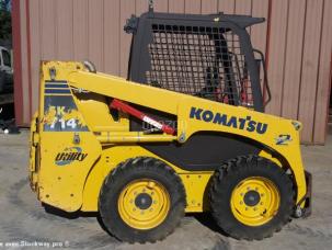 Mini-chargeuse KOMATSU SK714