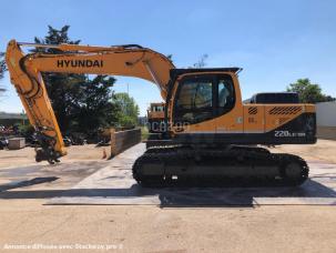 Pelle Hyundai R220LC-9A