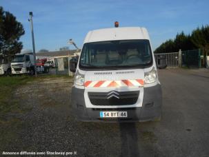 Fourgon avec parois et toit rigide Citroën Jumper