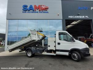 Carrosserie à parois latérales souples coulissantes (PLSC) Iveco Daily