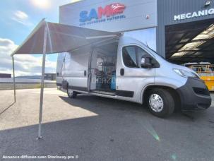 Fourgon avec parois et toit rigide Opel Movano