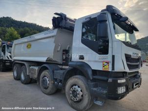 Benne basculante de chantier et de TP Iveco Trakker