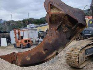  TREVI BENNE POUR PELLE DE 30T