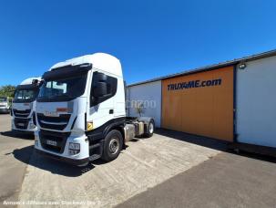 Pour semi-remorque Iveco Stralis