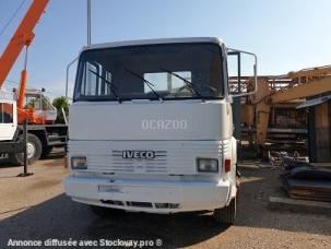 Porte-voitures Iveco 135-17