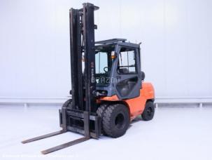 Toyota 02 7 fg 45