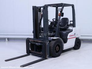Nissan ug 1 f 2 a 30 d