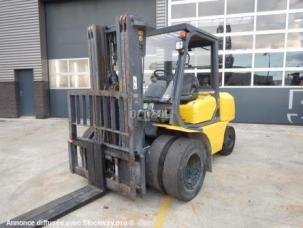 Komatsu FD40T7