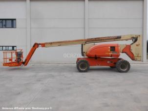 Nacelle automotrice JLG 800AJ