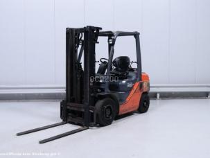 Toyota 02 8 fgf 25