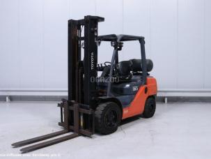 Toyota 06 8 fg 30 f