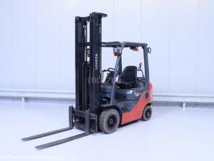 Toyota 02 8 fgf 15