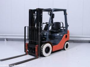 Toyota 32 8 fg 15