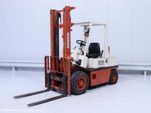 Nissan eh 02 a 25 u