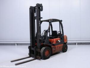 Nissan ugd 02 30