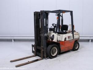Nissan uj 02 a 25