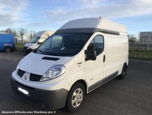 Fourgon avec parois et toit rigide Renault Trafic