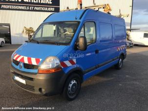 Fourgon avec parois et toit rigide Renault Master