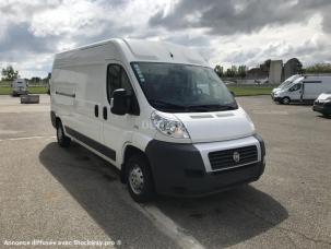 Fourgon avec parois et toit rigide Fiat Ducato