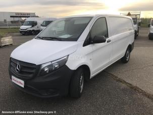 Fourgon avec parois et toit rigide Mercedes Vito