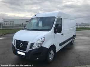 Fourgon avec parois et toit rigide Nissan NV400