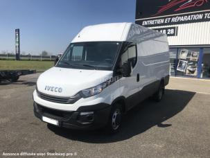 Fourgon avec parois et toit rigide Iveco Daily