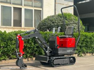 Mini-pelle CLC 2017 CLC T 700