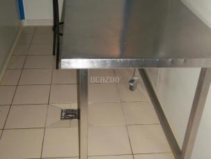 Table inox