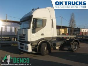 Pour semi-remorque Iveco Stralis