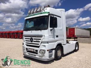 Pour semi-remorque Mercedes Actros