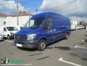 Fourgon avec parois et toit rigide Mercedes Sprinter