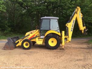 Tractopelle rigide New Holland LB95B