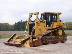 Caterpillar D6T XL
