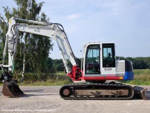 Pelle Takeuchi TB1140 (Rotating Tilting Bucket!)