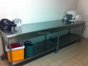 Table de préparation Inox pour cuisine professionnelle