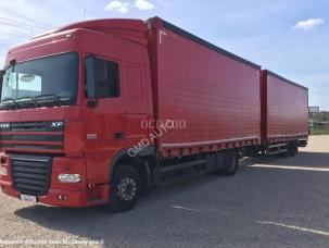 Fourgon avec parois et toit rigide DAF XF