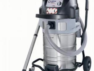 Aspirateur Eau et Poussiere NILFISK Bi-moteur IVB 961