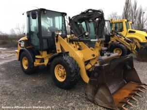 Chargeuse Caterpillar 907H