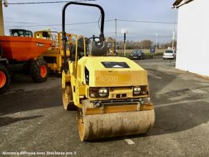 Compacteur tandem Caterpillar CB24